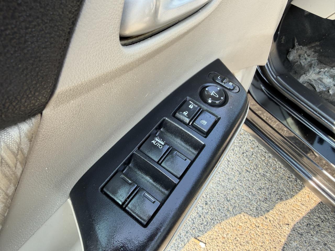 Honda Civic Sedan 4dr CVT LX 2015