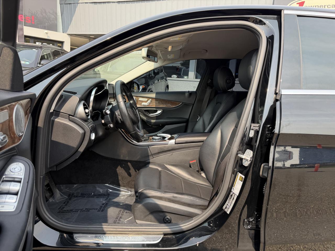 Mercedes-Benz C-Class 4dr Sdn C 300 4MATIC 2015