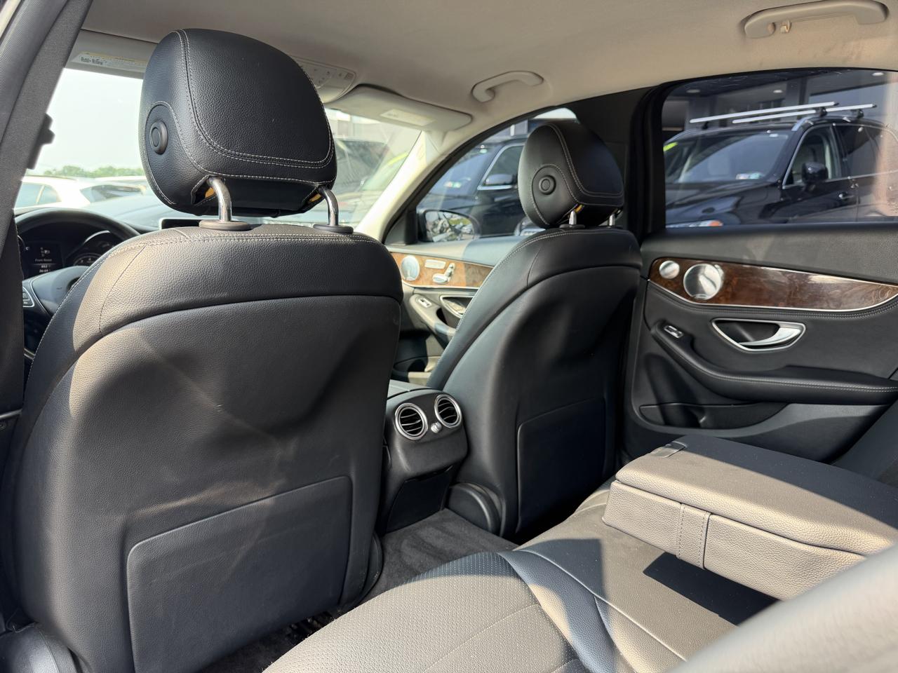 Mercedes-Benz C-Class 4dr Sdn C 300 4MATIC 2015