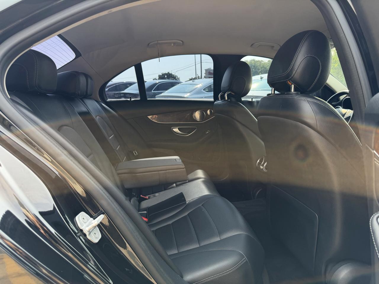 Mercedes-Benz C-Class 4dr Sdn C 300 4MATIC 2015