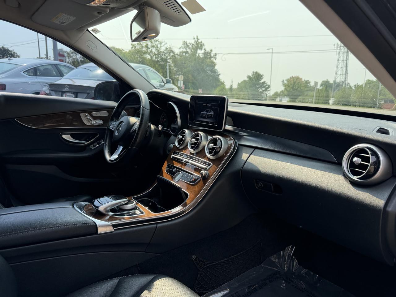 Mercedes-Benz C-Class 4dr Sdn C 300 4MATIC 2015