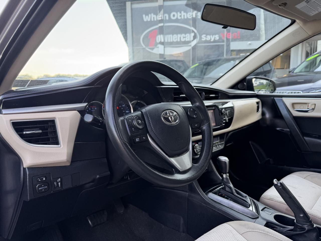 Toyota Corolla 4dr Sdn CVT S w/Special Edition Pkg (Natl) 2016