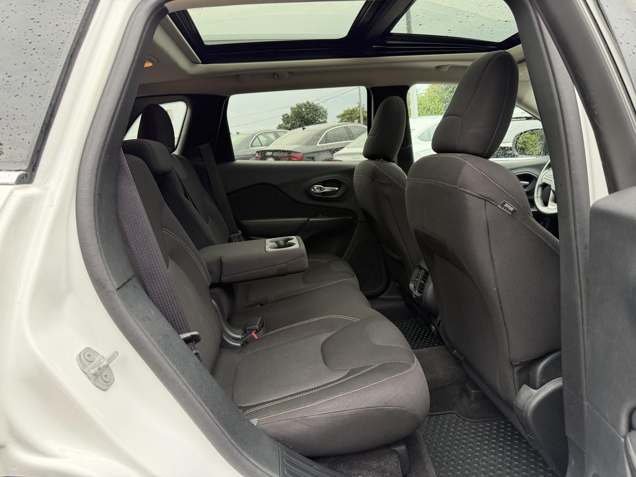 Jeep Cherokee 4WD 4dr Latitude 2016
