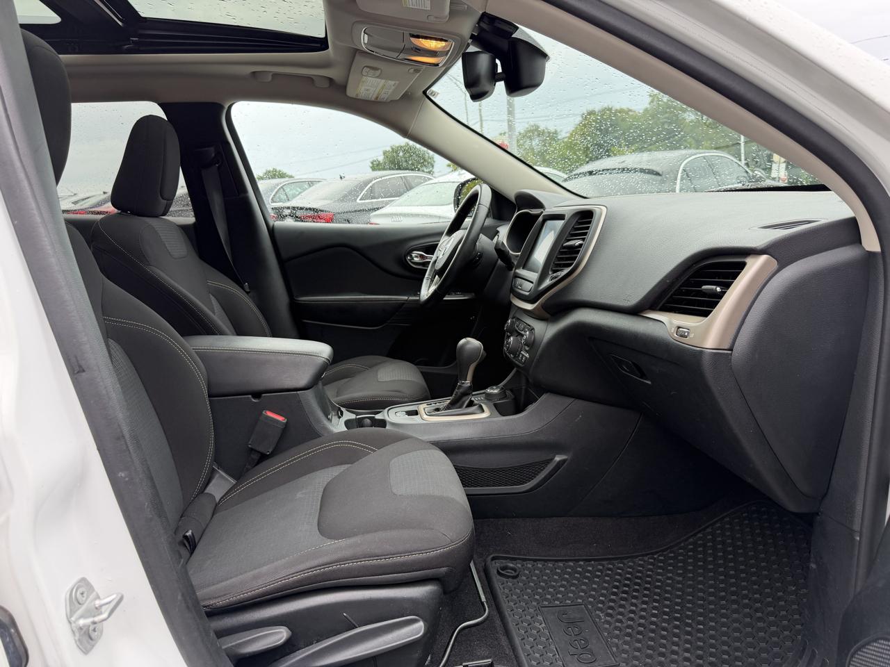 Jeep Cherokee 4WD 4dr Latitude 2016