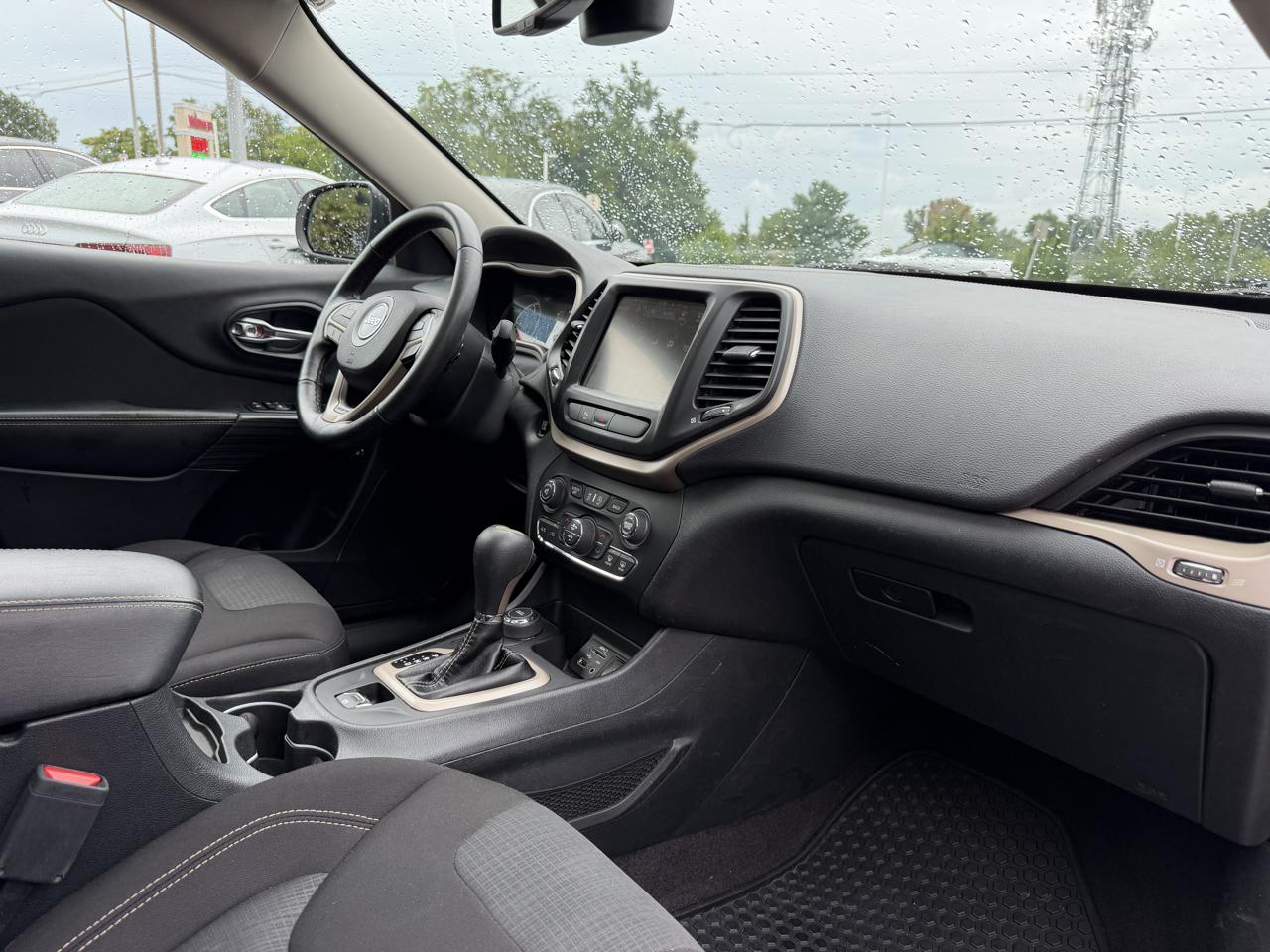 Jeep Cherokee 4WD 4dr Latitude 2016
