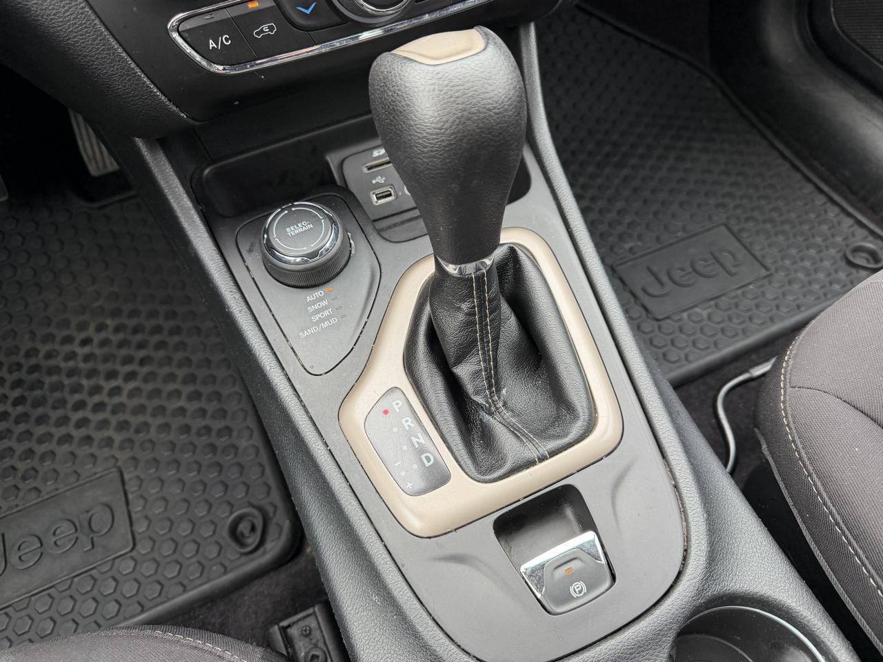Jeep Cherokee 4WD 4dr Latitude 2016