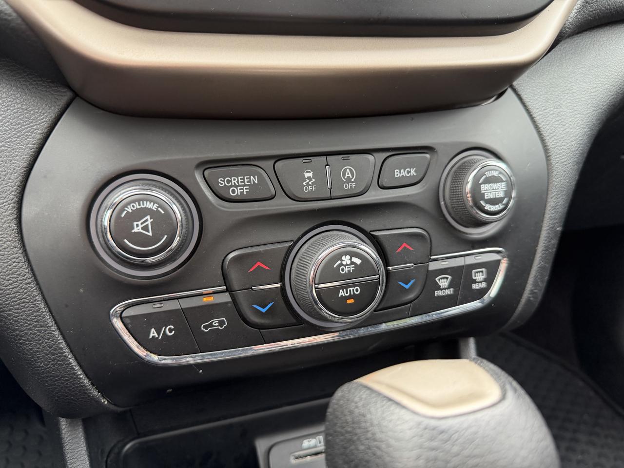 Jeep Cherokee 4WD 4dr Latitude 2016