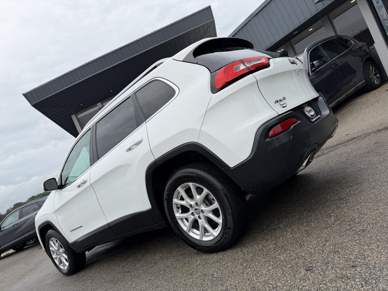 Jeep Cherokee 4WD 4dr Latitude 2016