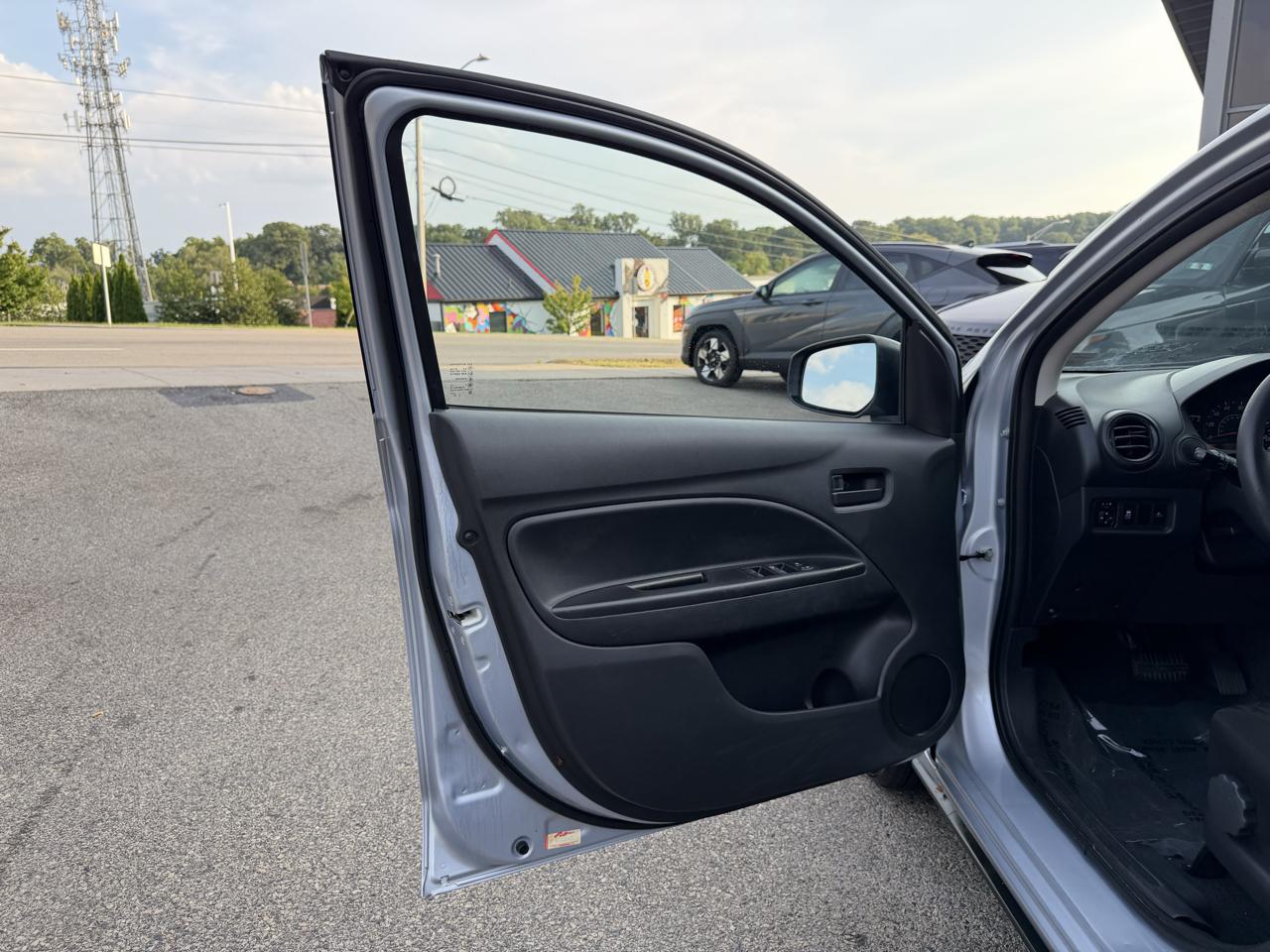 Mitsubishi Mirage Carbonite Edition CVT 2021