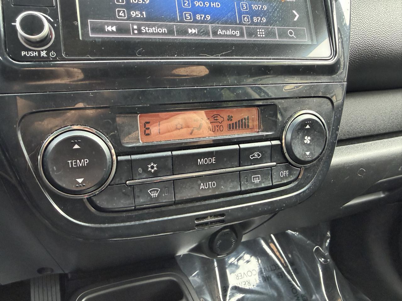 Mitsubishi Mirage Carbonite Edition CVT 2021