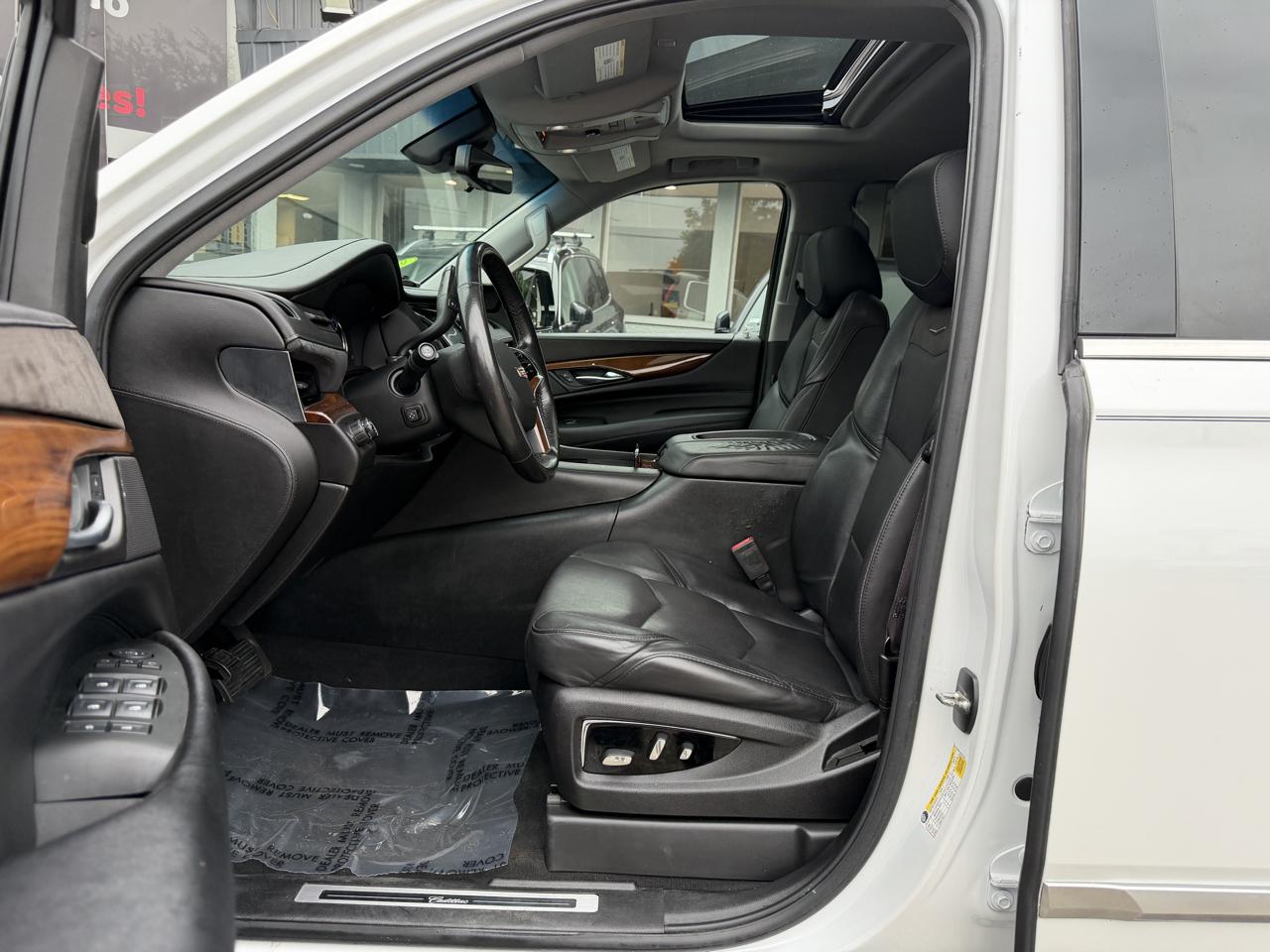Cadillac Escalade 4WD 4dr Luxury 2017