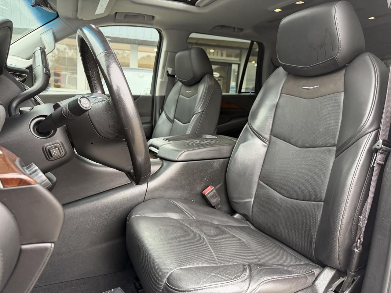 Cadillac Escalade 4WD 4dr Luxury 2017