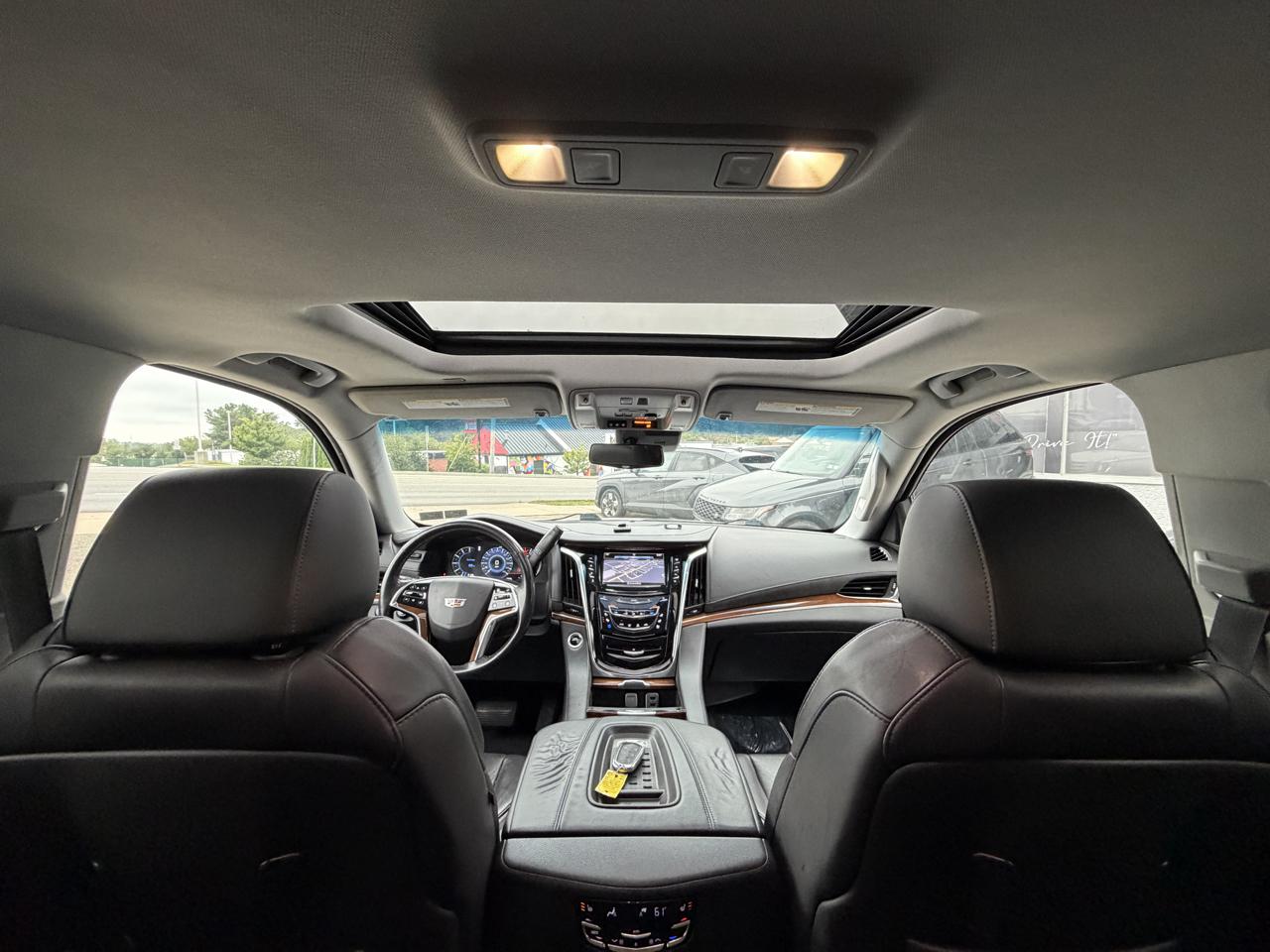 Cadillac Escalade 4WD 4dr Luxury 2017