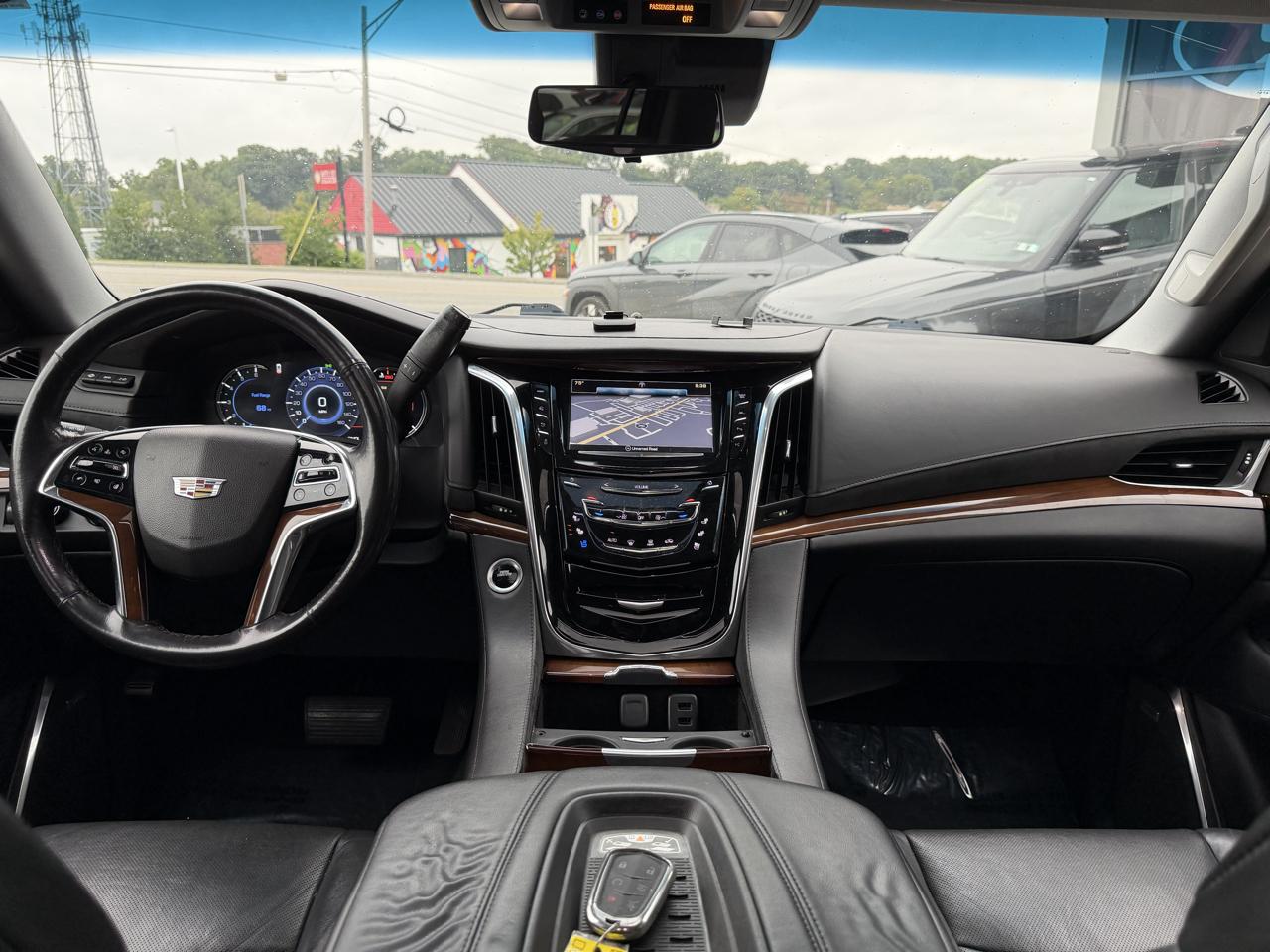 Cadillac Escalade 4WD 4dr Luxury 2017