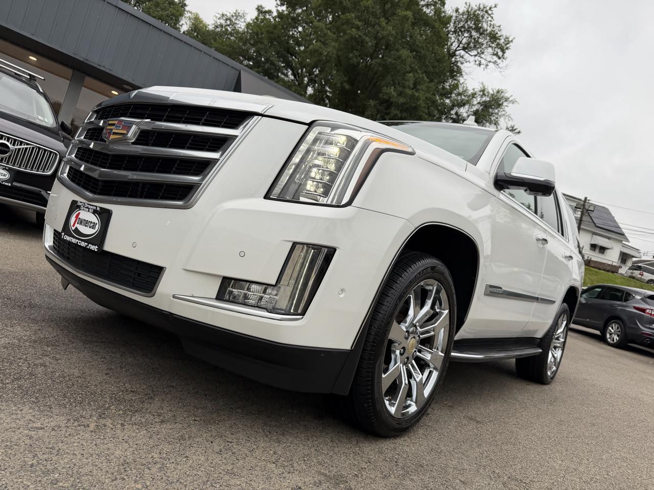 Cadillac Escalade 4WD 4dr Luxury 2017