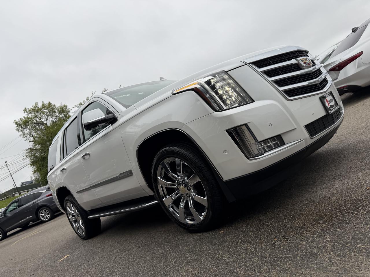 Cadillac Escalade 4WD 4dr Luxury 2017
