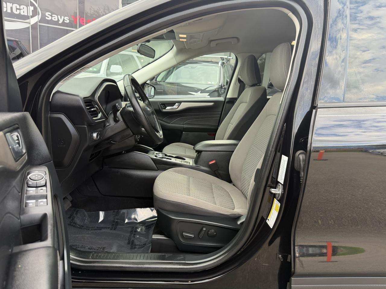 Ford Escape SE AWD 2021