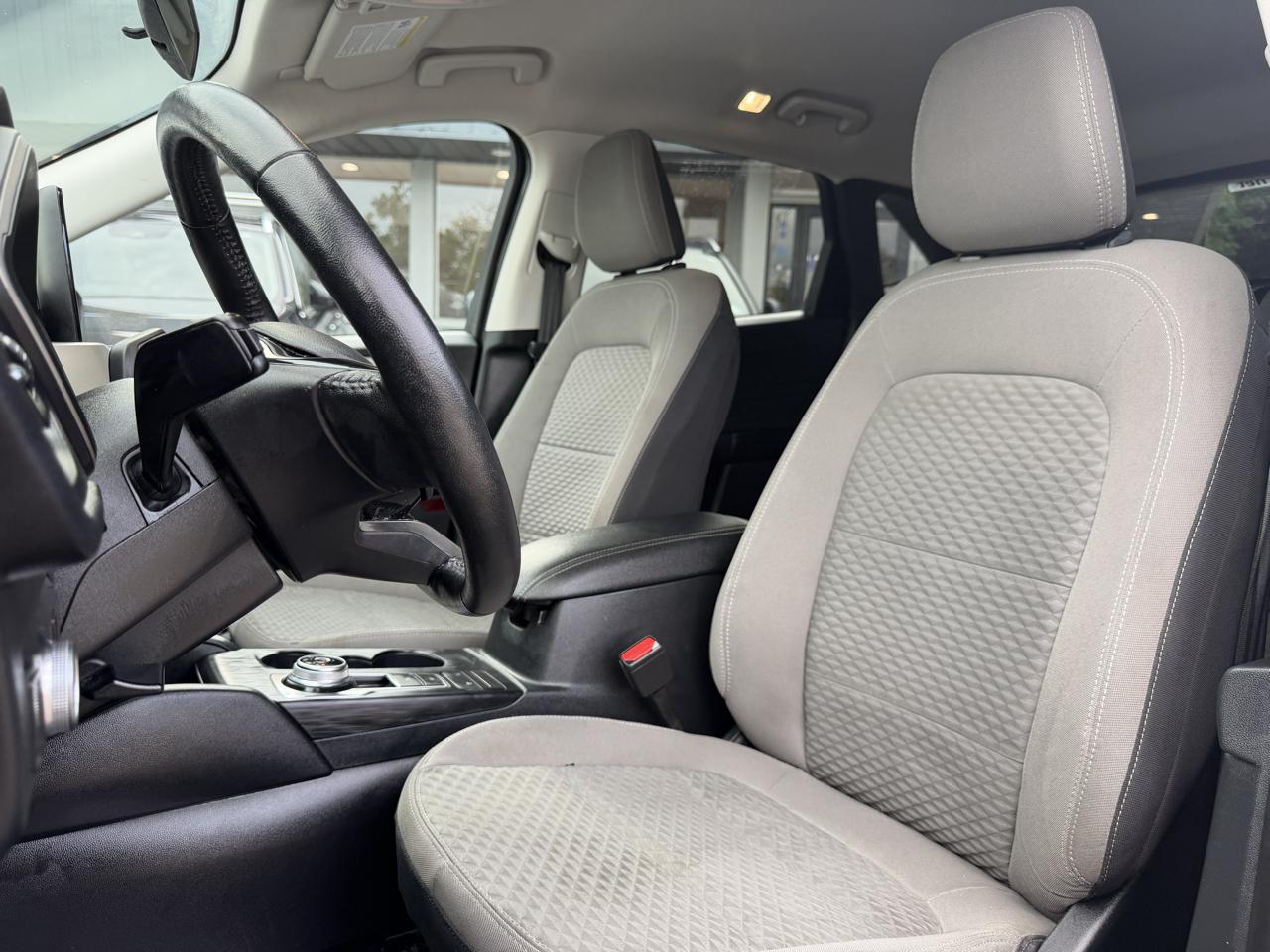 Ford Escape SE AWD 2021