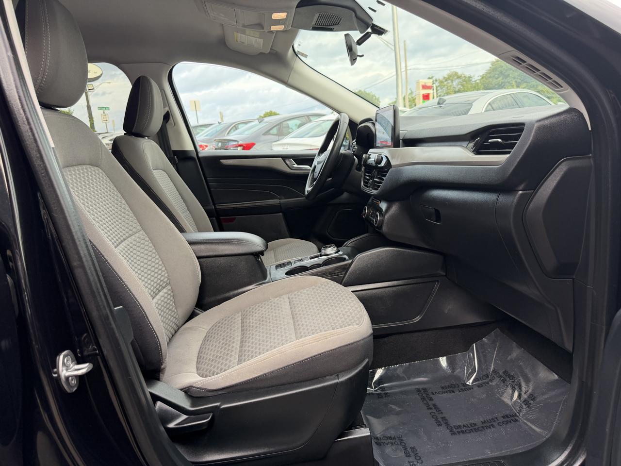 Ford Escape SE AWD 2021