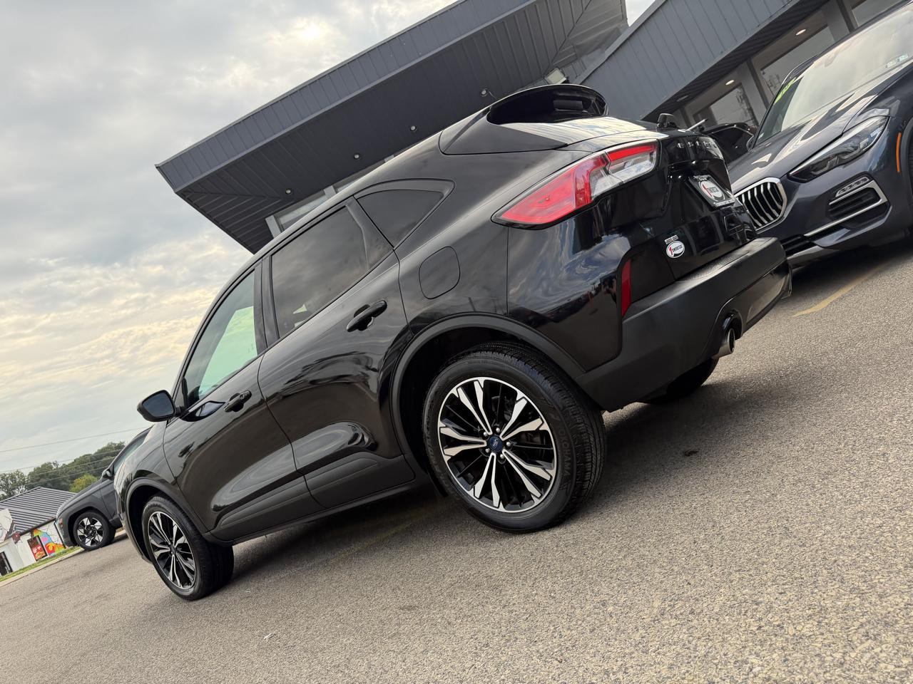 Ford Escape SE AWD 2021