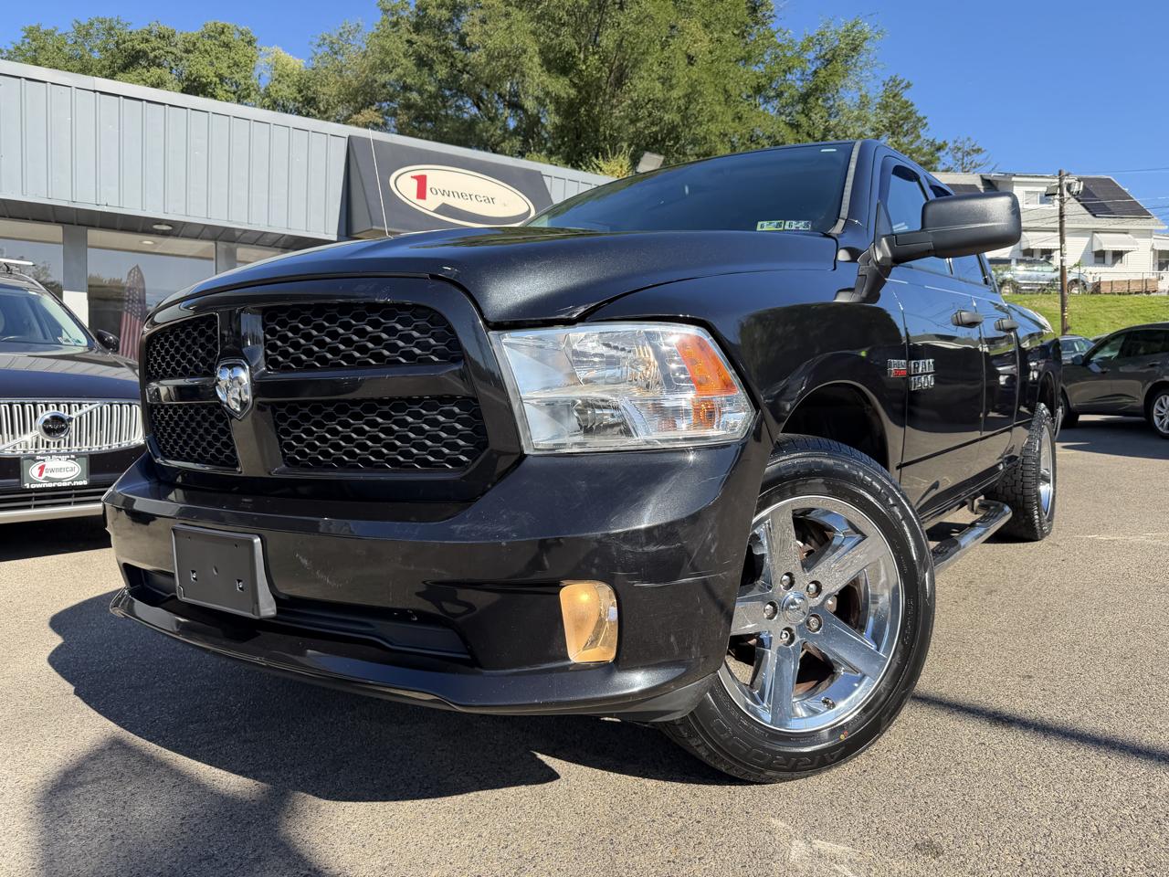 RAM 1500 Express 4x4 Quad Cab 6'4" Box 2017