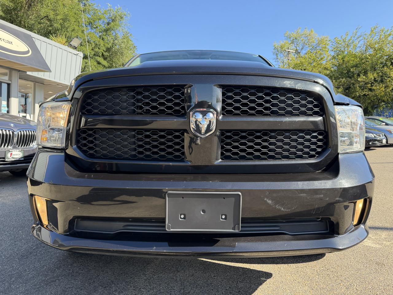 RAM 1500 Express 4x4 Quad Cab 6'4" Box 2017
