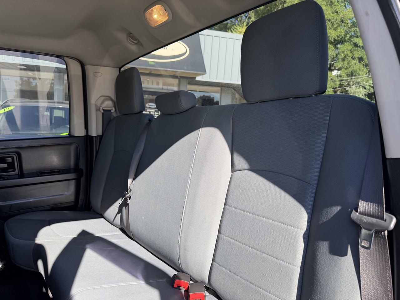 RAM 1500 Express 4x4 Quad Cab 6'4" Box 2017
