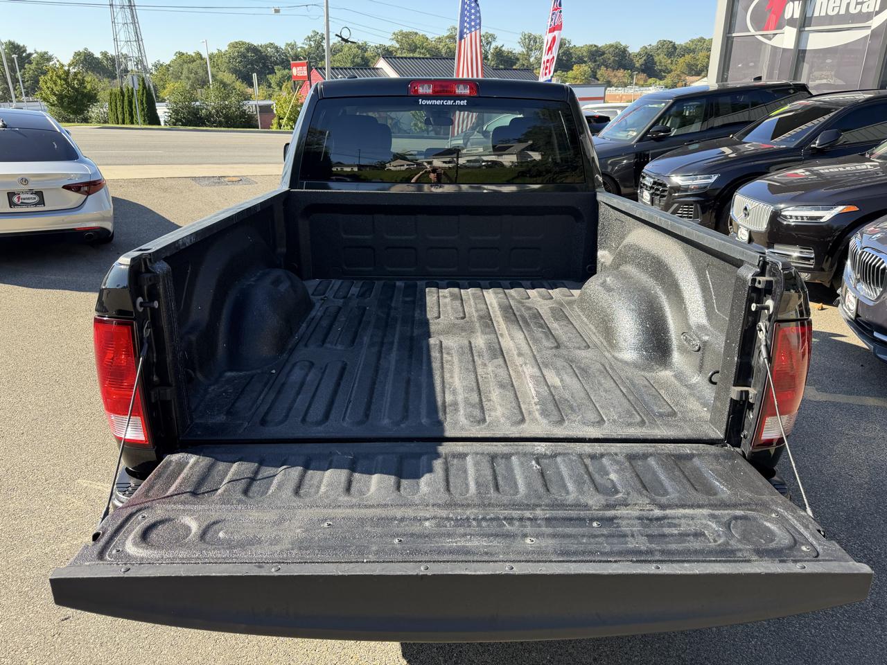 RAM 1500 Express 4x4 Quad Cab 6'4" Box 2017