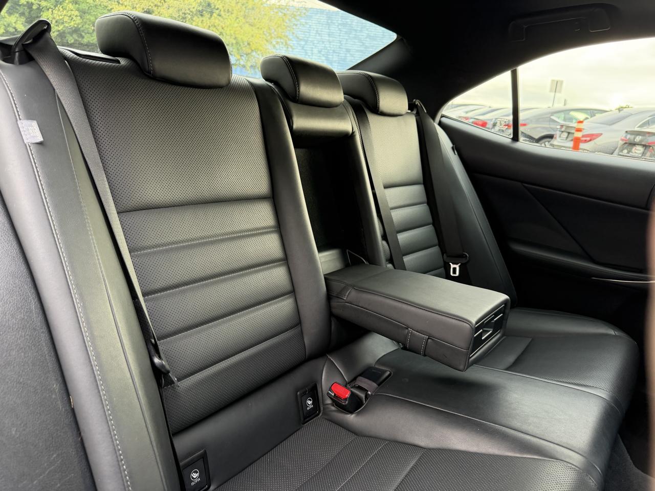 Lexus IS 250 4dr Sport Sdn Auto AWD 2014