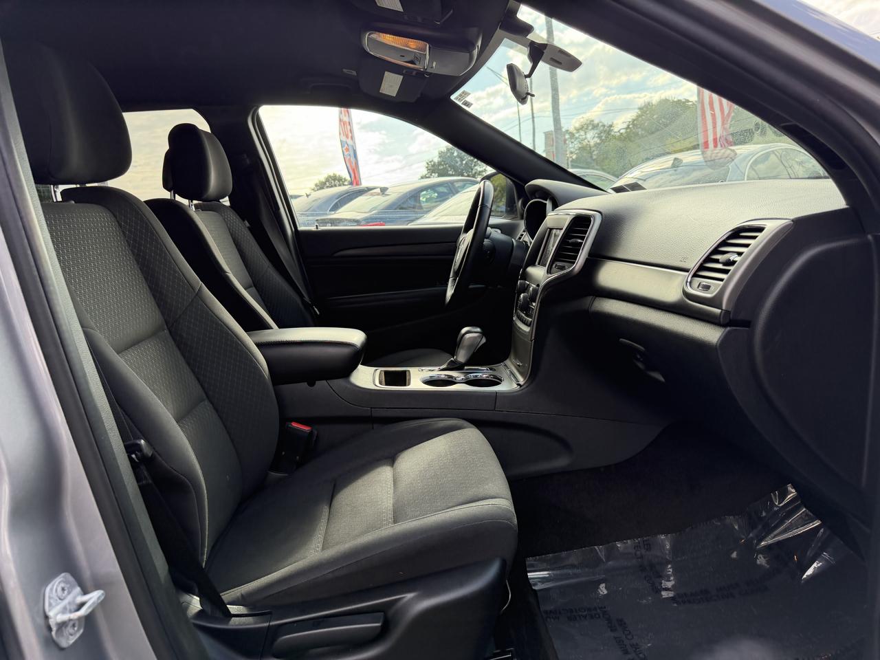 Jeep Grand Cherokee Laredo 4x4 *Ltd Avail* 2018