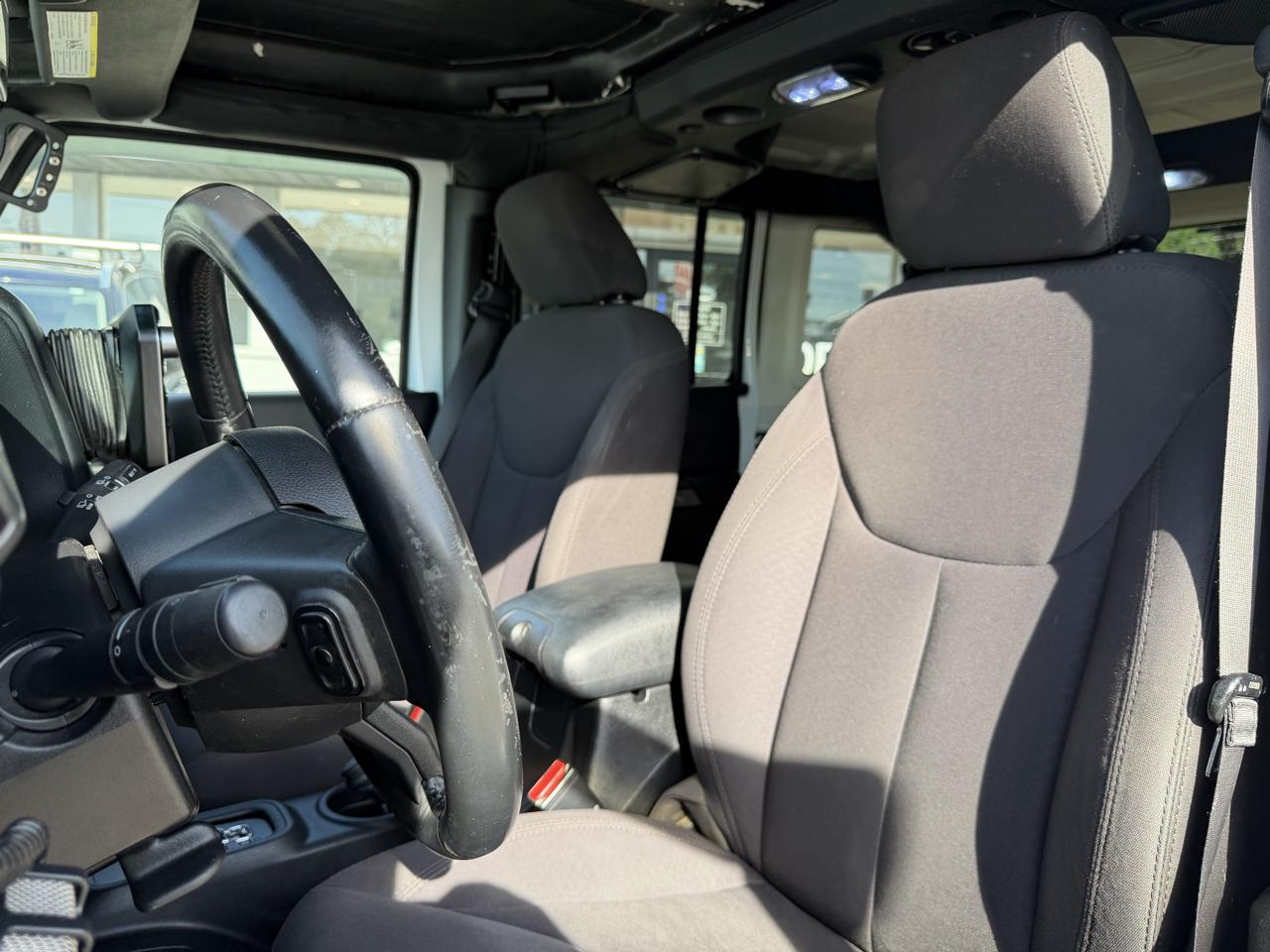 Jeep Wrangler Unlimited 4WD 4dr Sport 2015