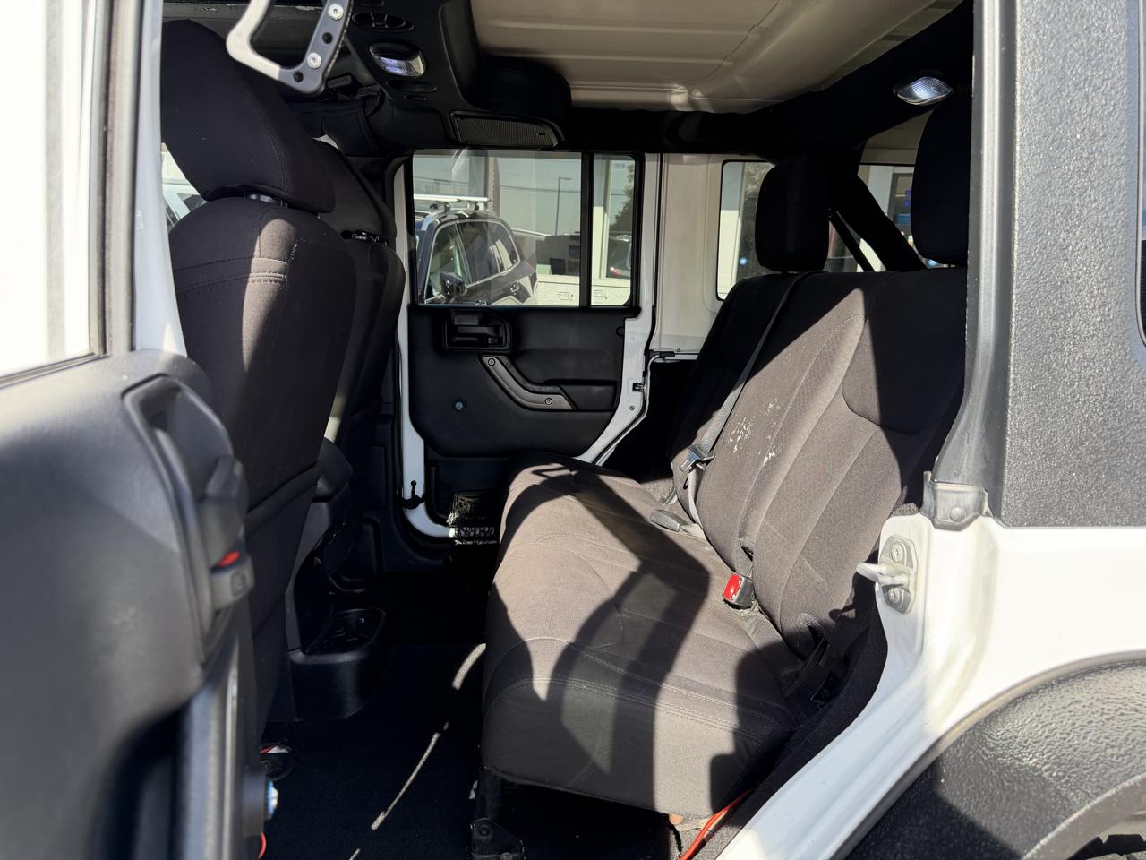 Jeep Wrangler Unlimited 4WD 4dr Sport 2015