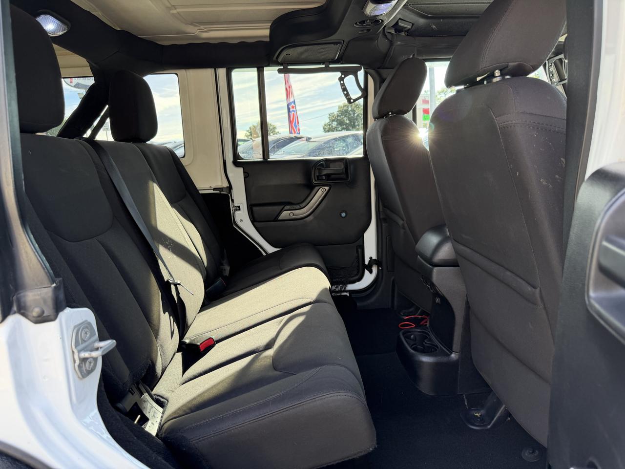 Jeep Wrangler Unlimited 4WD 4dr Sport 2015