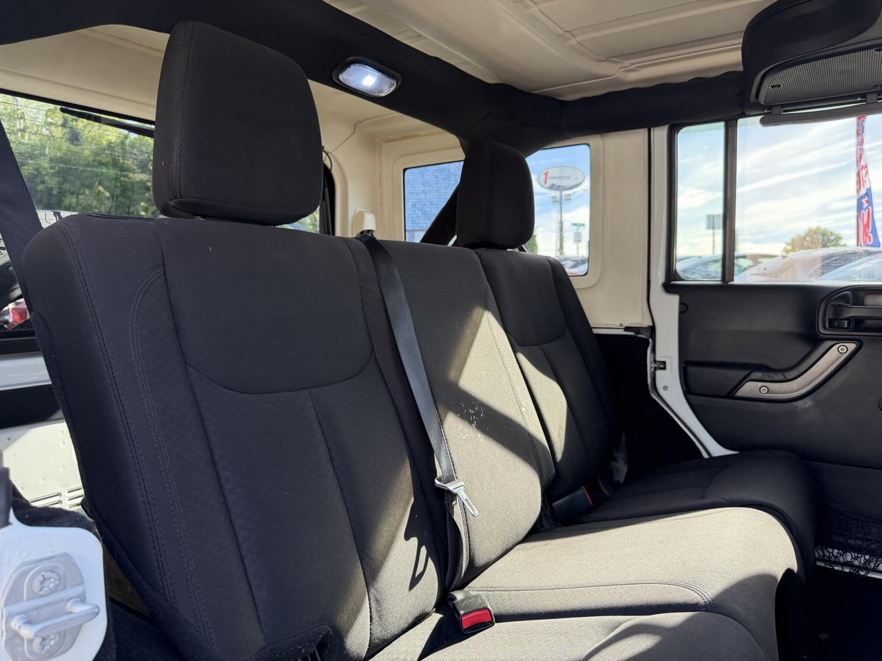 Jeep Wrangler Unlimited 4WD 4dr Sport 2015