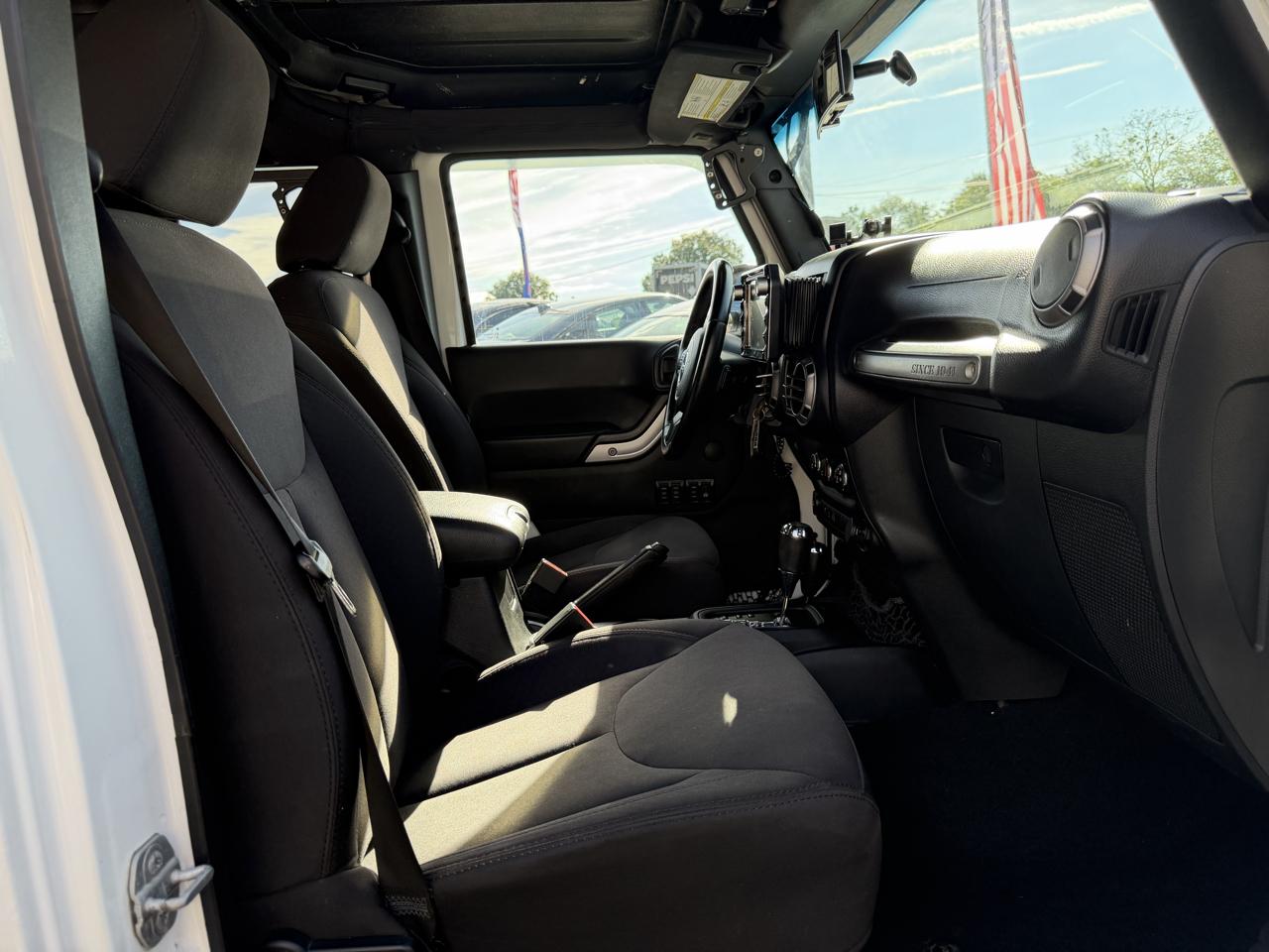 Jeep Wrangler Unlimited 4WD 4dr Sport 2015