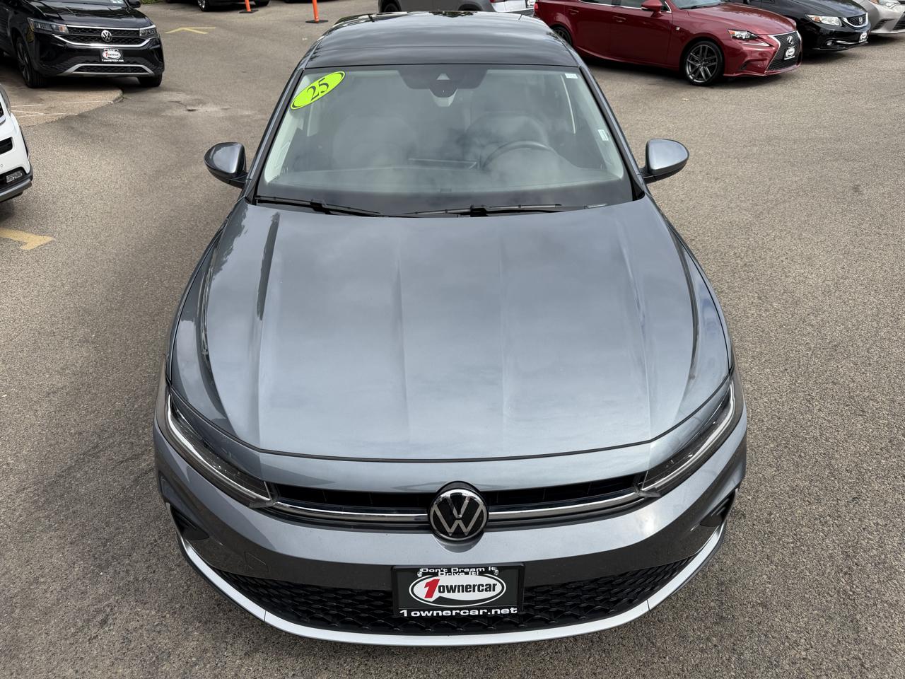 Volkswagen Jetta SE Auto 2025