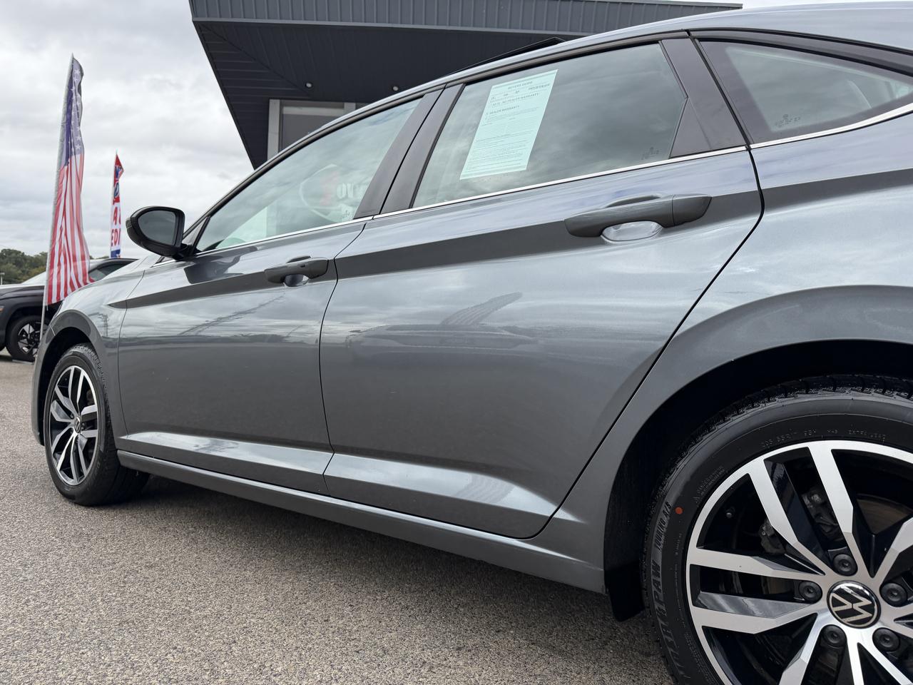 Volkswagen Jetta SE Auto 2025