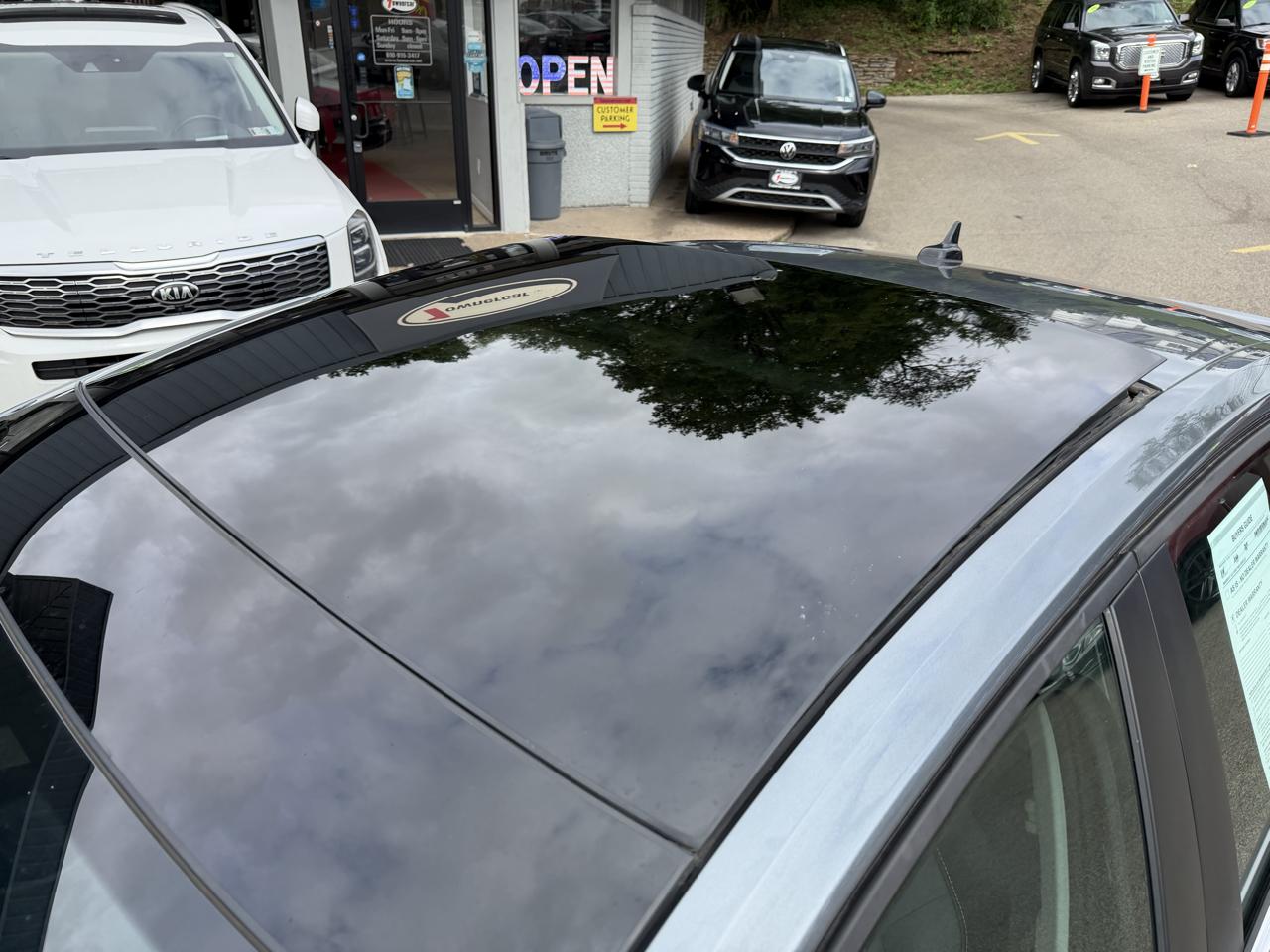 Volkswagen Jetta SE Auto 2025