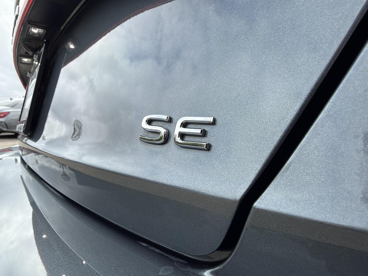 Volkswagen Jetta SE Auto 2025