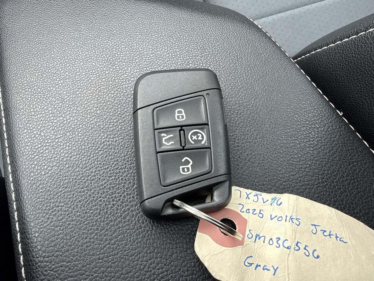 Volkswagen Jetta SE Auto 2025