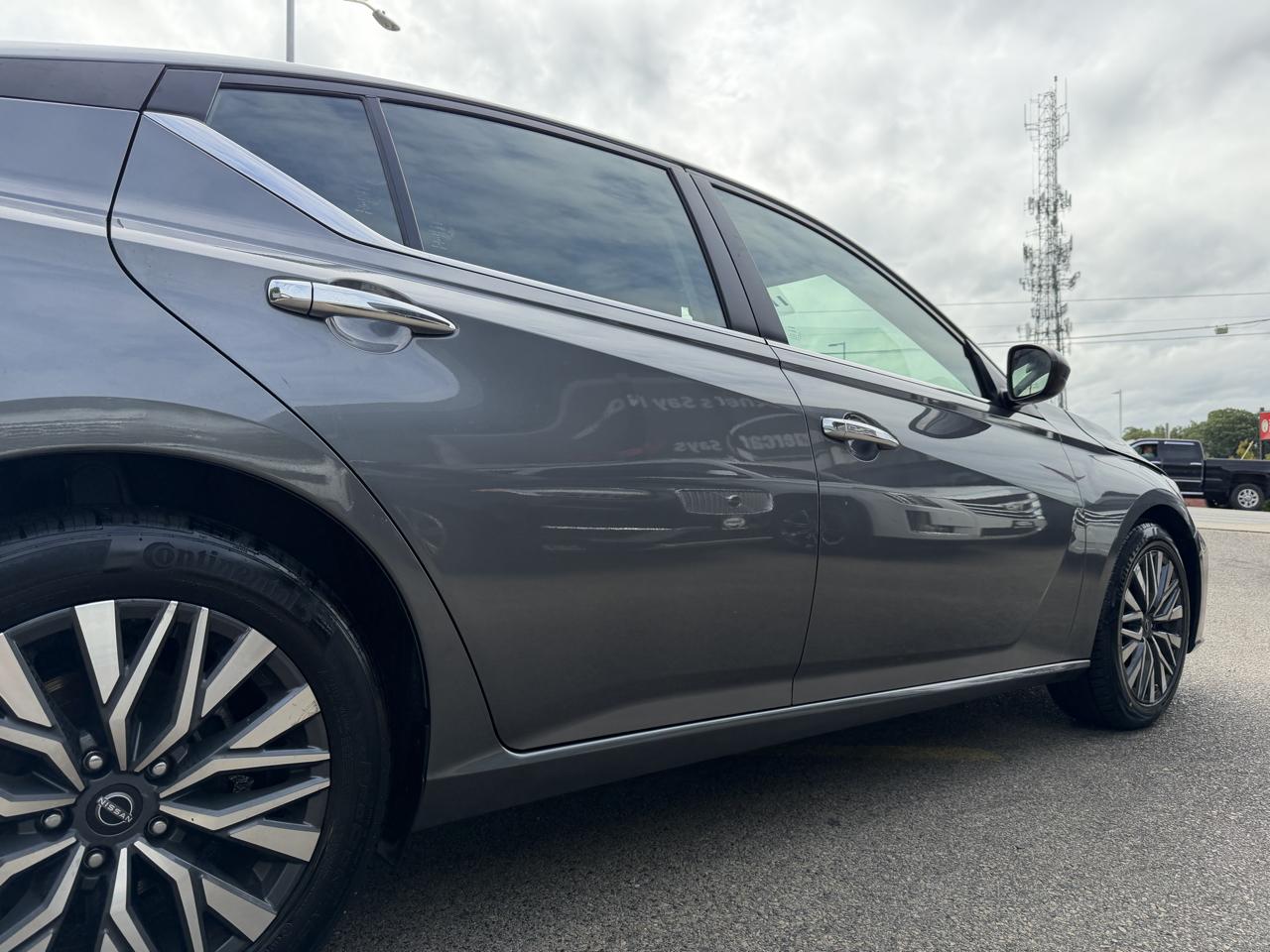 Nissan Altima 2.5 SV Sedan 2024