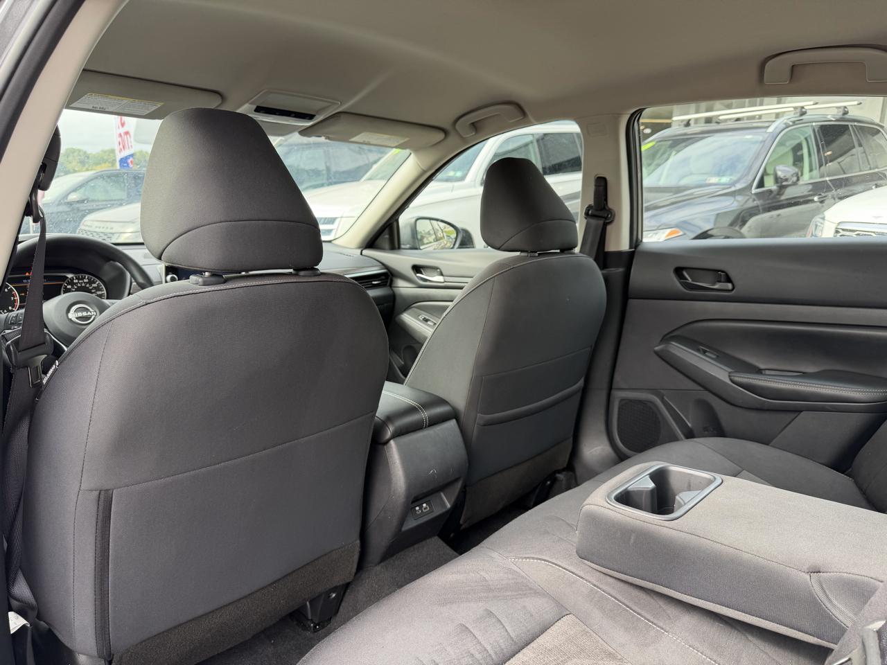 Nissan Altima 2.5 SV Sedan 2024