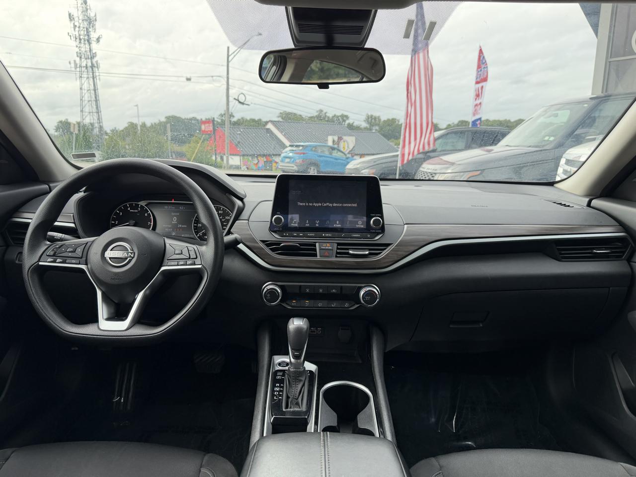 Nissan Altima 2.5 SV Sedan 2024
