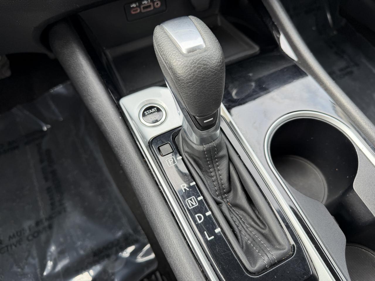 Nissan Altima 2.5 SV Sedan 2024