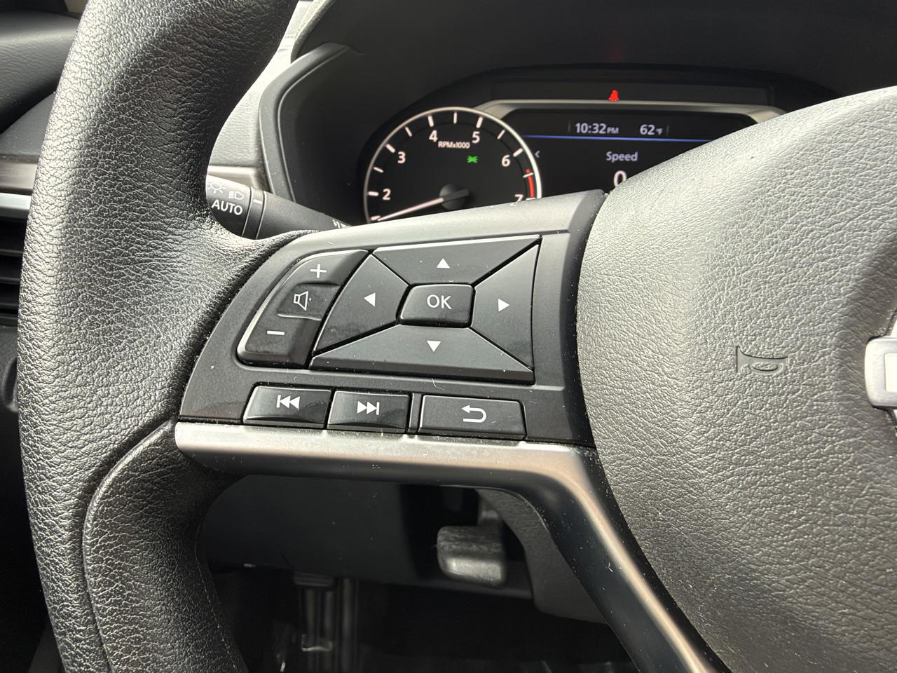Nissan Altima 2.5 SV Sedan 2024