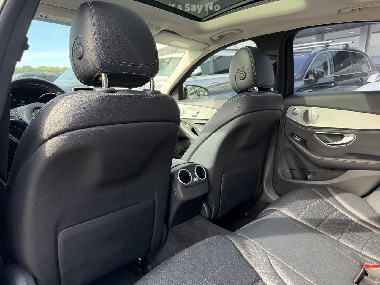Mercedes-Benz C-Class 4dr Sdn C 300 4MATIC 2015