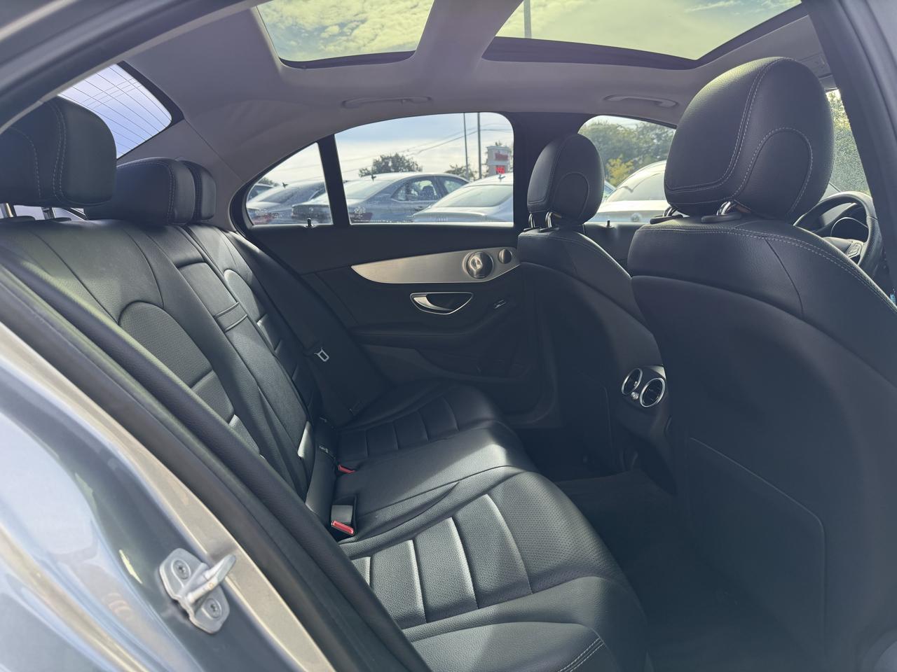 Mercedes-Benz C-Class 4dr Sdn C 300 4MATIC 2015
