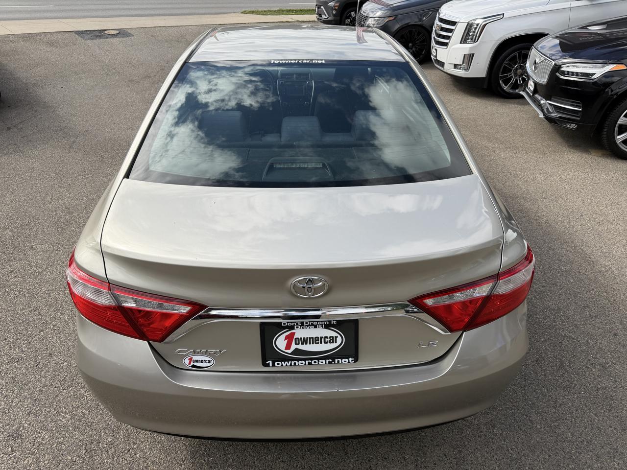 Toyota Camry 4dr Sdn I4 Auto XLE (Natl) 2015