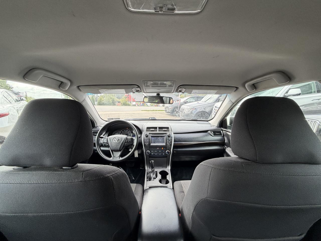 Toyota Camry 4dr Sdn I4 Auto XLE (Natl) 2015