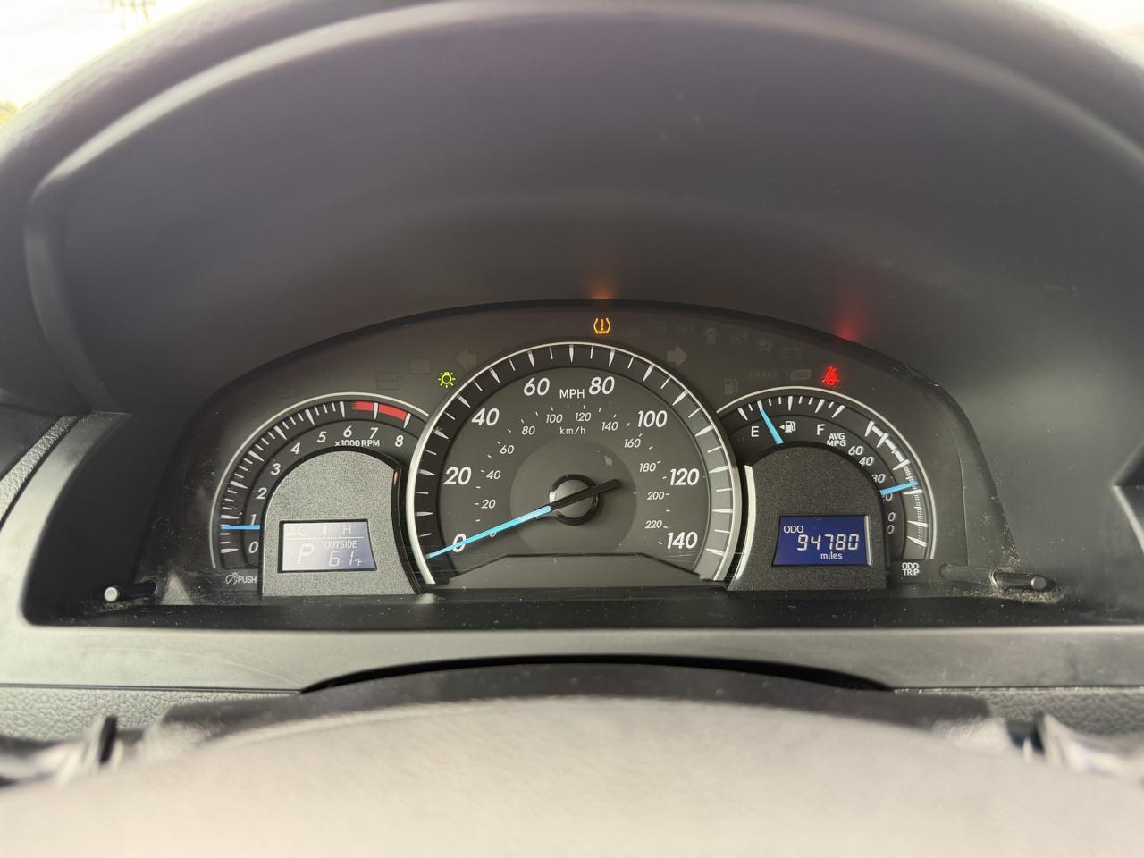 Toyota Camry 4dr Sdn I4 Auto XLE (Natl) 2015